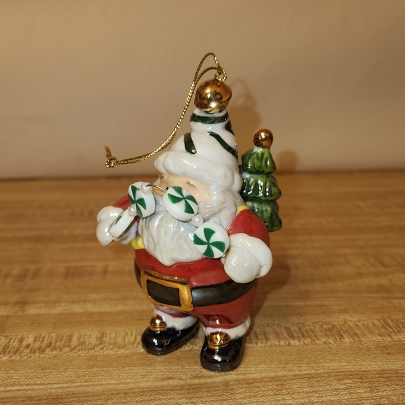 CHRISTMAS PORCELAIN ORNAMENTS set of Five - Picture 5 of 10